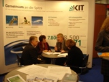 defi stand 4
